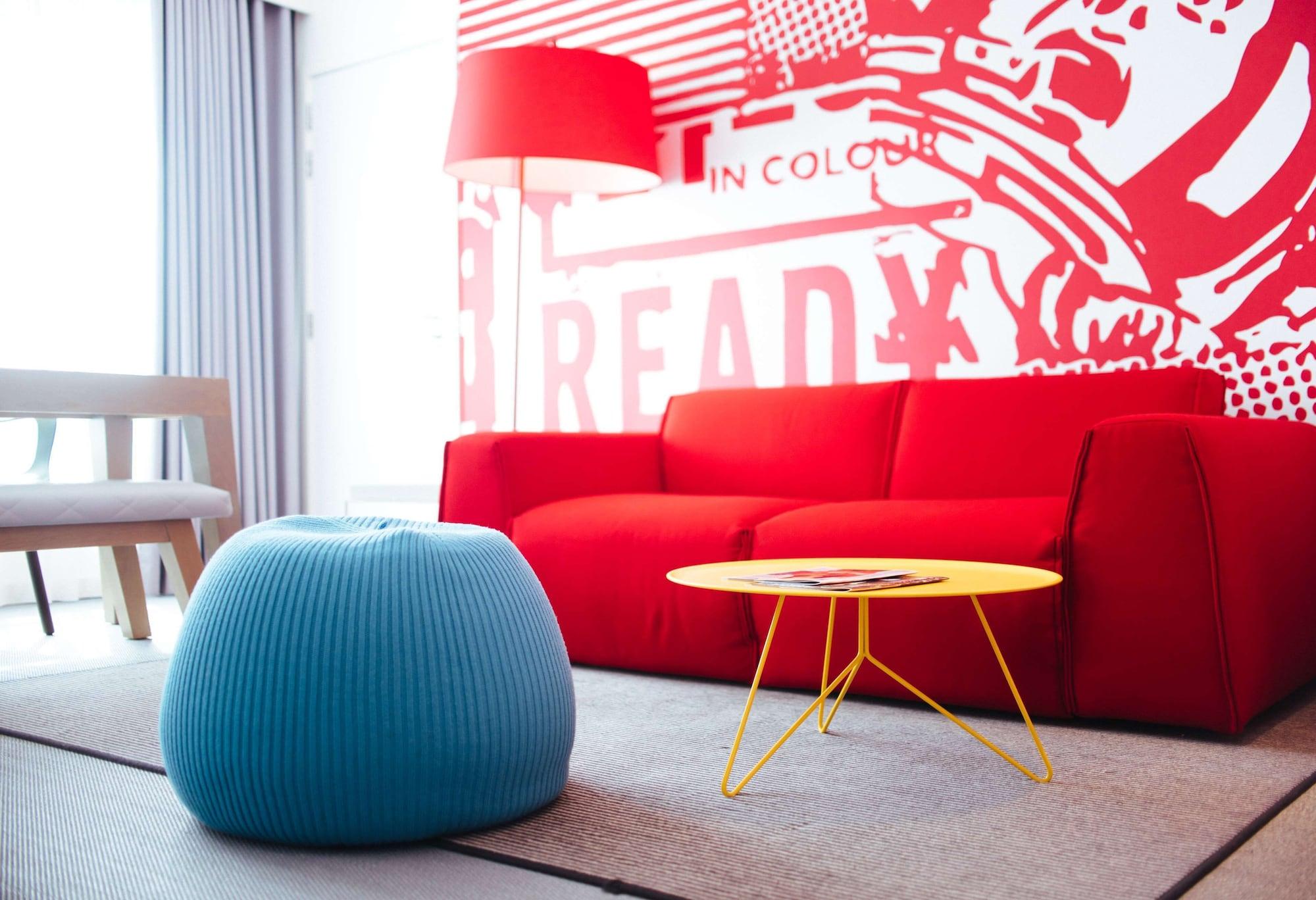 Radisson Red Brussels Hotel Ixelles ภายนอก รูปภาพ