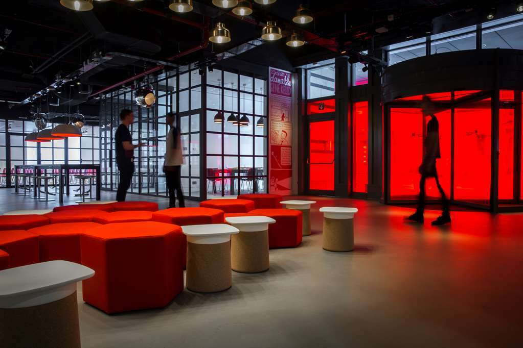 Radisson Red Brussels Hotel Ixelles ภายใน รูปภาพ