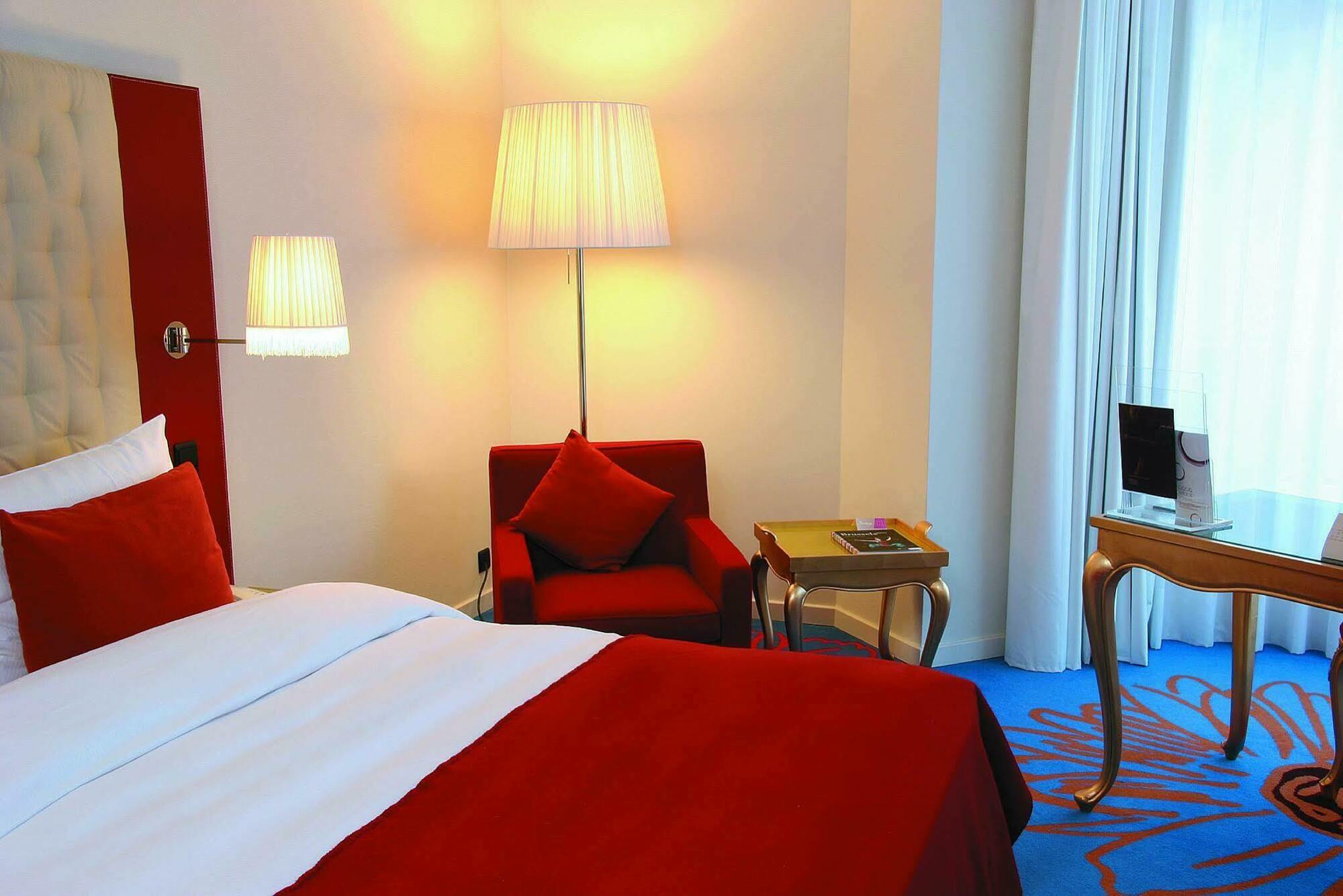 Radisson Red Brussels Hotel Ixelles ห้อง รูปภาพ